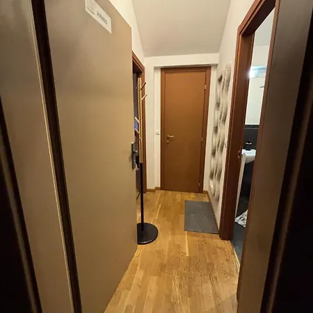 Charme Neklanova Apartamento